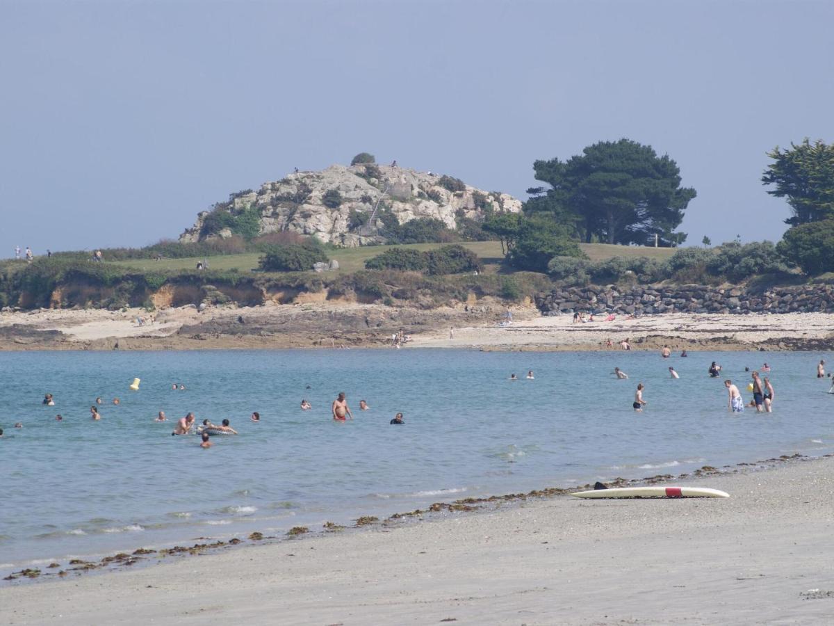 הוילה Saint-Pol-de-Léon Breton Granite Stone House With Fantastic Sea Views מראה חיצוני תמונה